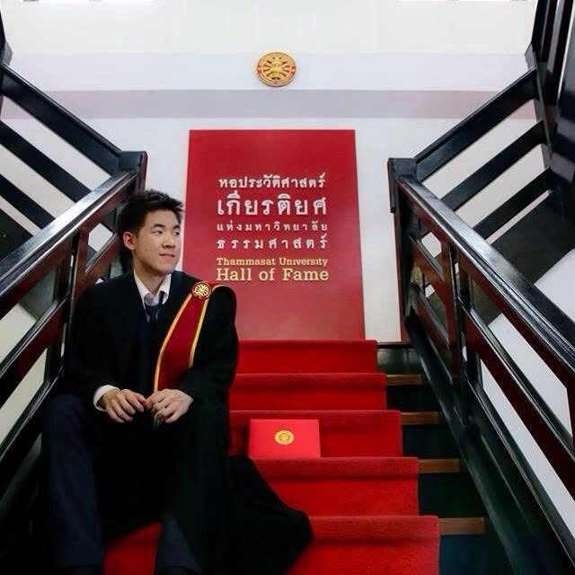 Portrait - Thammasat Hall of Fame